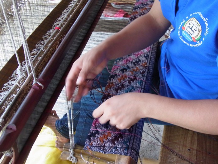 ラオスのはた織り物は世界的にも人気が高い