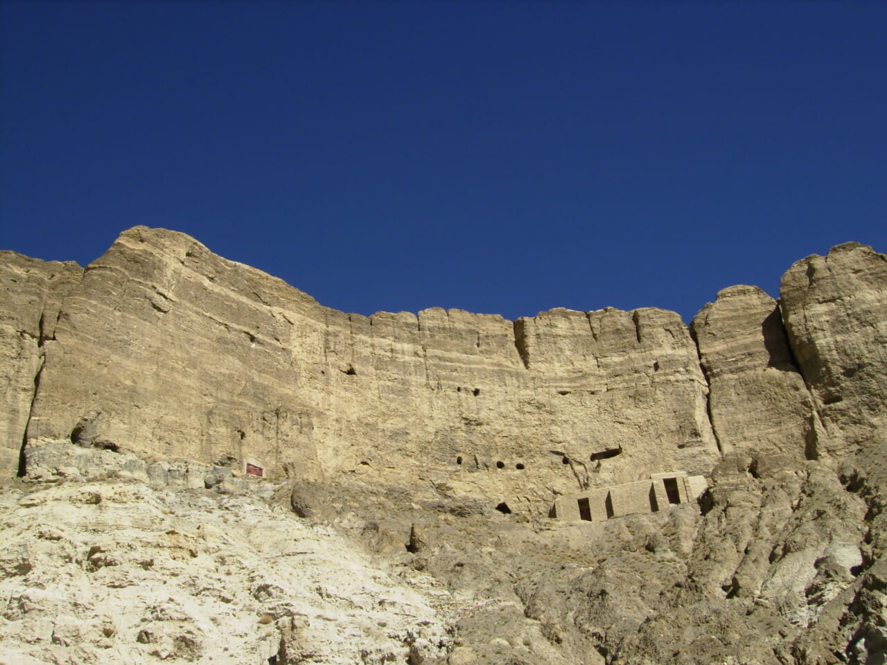 ドゥンカル石窟群