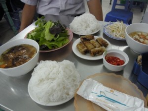 本場ハノイで食べたブンチャー