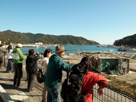 まだ津波の爪あとが残る女川の中心地