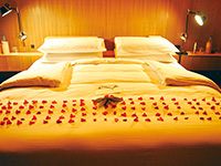 ブータン 高級ホテル