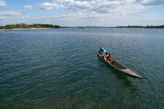 ラオスとカンボジアの間を流れるメコン川