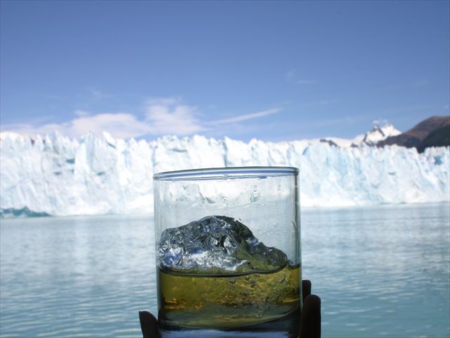 ウイスキーの氷河割り