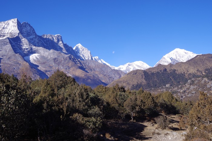テンギラギタウ(6,943m) テンギラギタウ(6,943m)