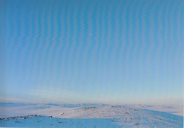 「新春初のお月様 2016.1.1(09:00頃)」(モンゴル)