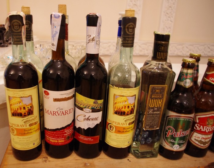 ウズベキスタンで飲めるアルコールの一例