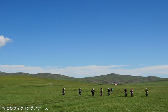 楽しいぞ！草原サイクリング（モンゴル）