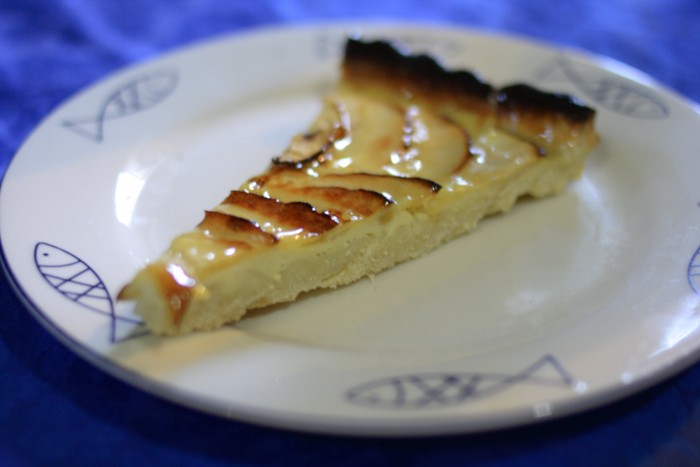りんごの名産地ミデルトで食べたアップルパイ りんごの名産地ミデルトで食べたアップルパイ