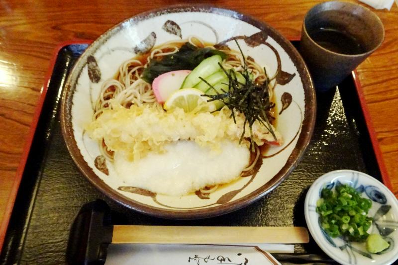 旅の終わりにみんなでお蕎麦を食べました♪ 旅の終わりにみんなでお蕎麦を食べました♪