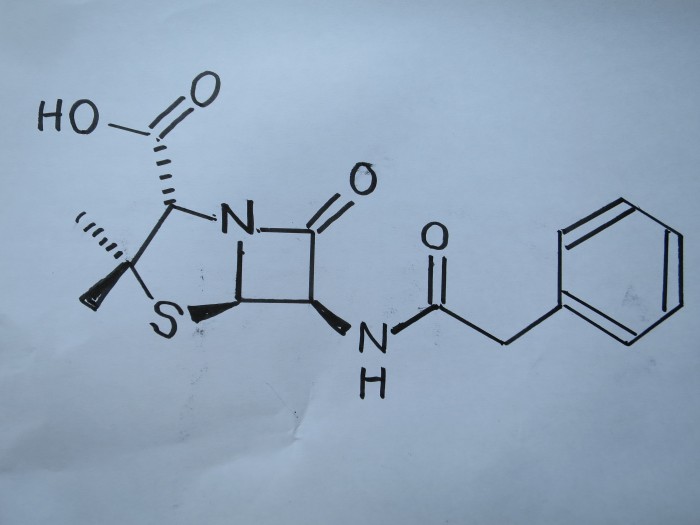 ペニシリンの化学構造