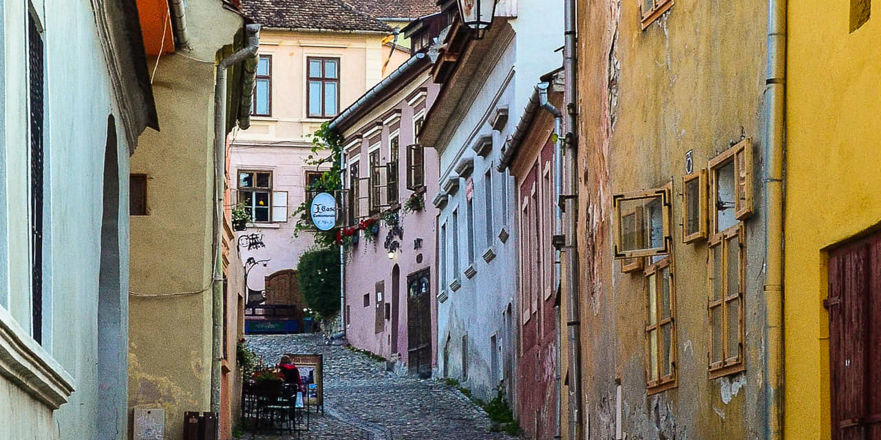 中世ヨーロッパの面影を色濃く残す魅惑の街 シギショアラ ツアー関連情報 東欧 風の旅行社
