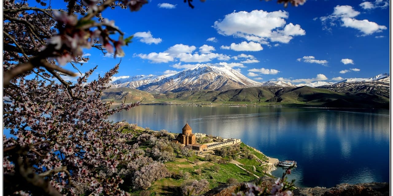 イラン西部 トルコ東部 アララト山麓の峠を越えて東アナトリアへ12日間 イラン 風の旅行社
