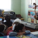 モンゴルの小学校で音楽の授業