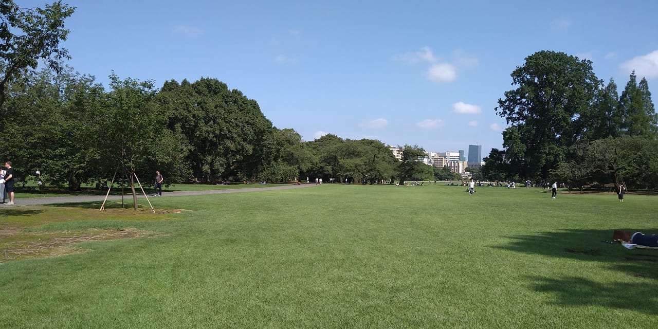 ひろ～い新宿御苑