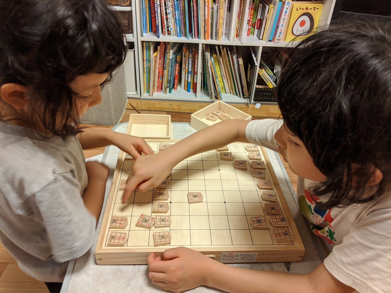 ブームに乗って将棋女子を目指して？！います。