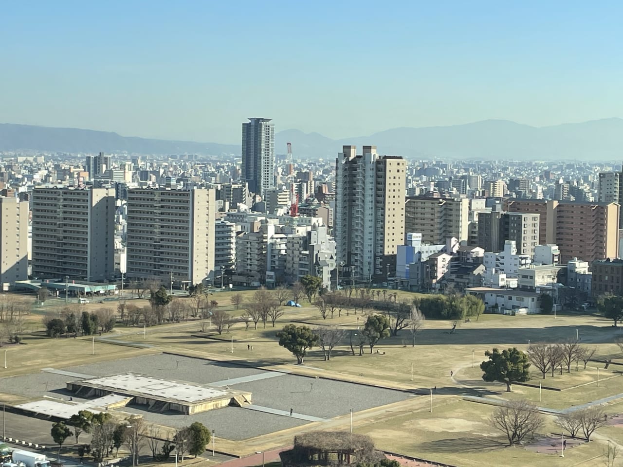 都会の中にある難波宮跡（大阪歴史博物館より）