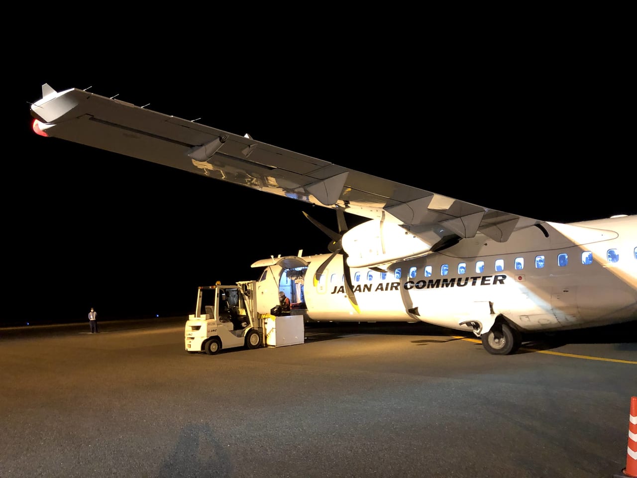 台風に負けず飛んでくれた小型機