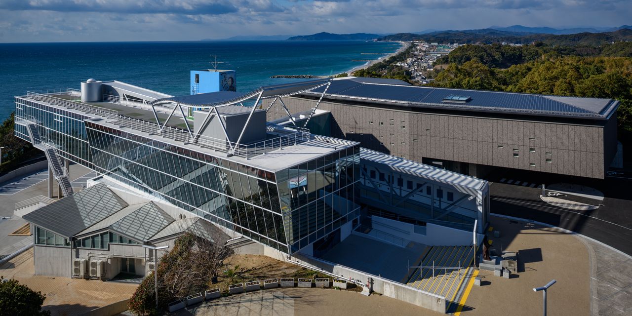 上空から見た県立坂本龍馬記念館