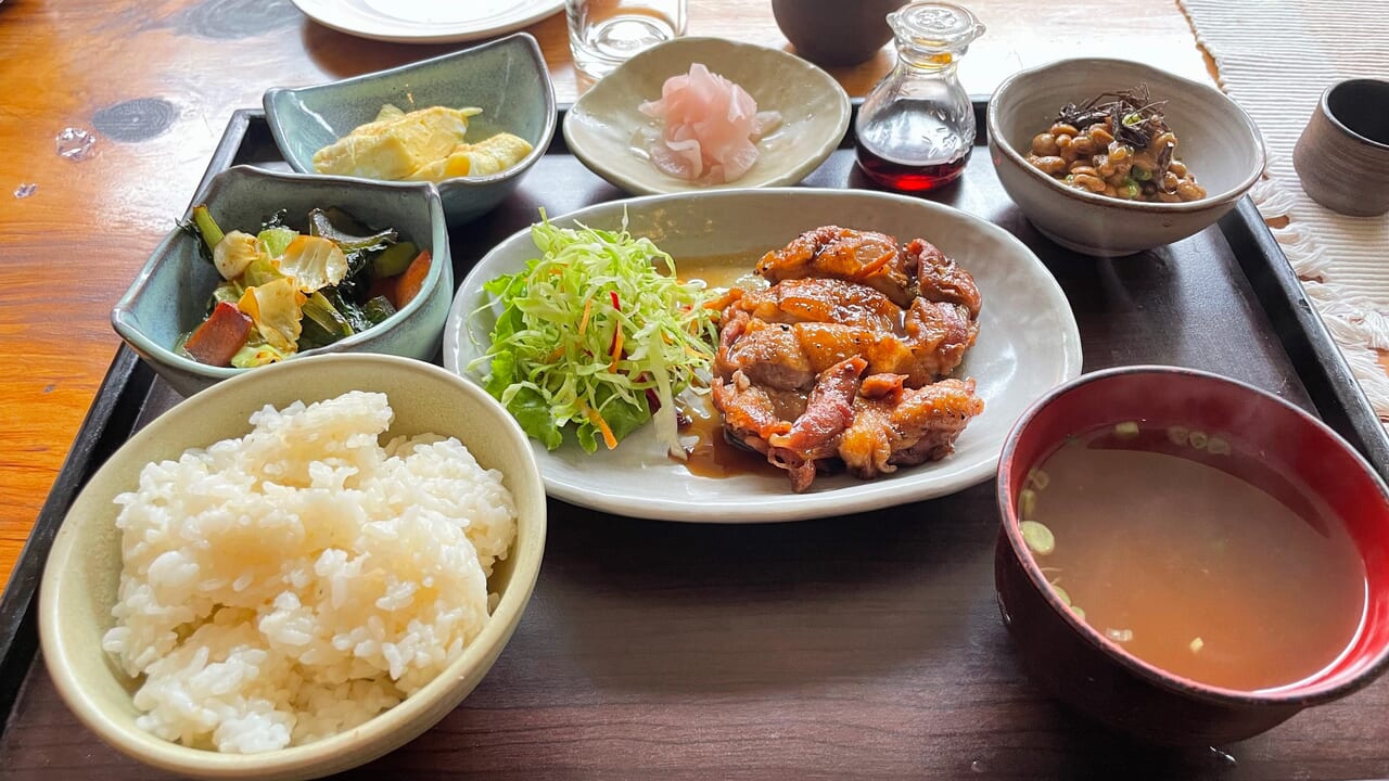 お気に入りのテラス席でゆっくり食べる朝食が最高なのです