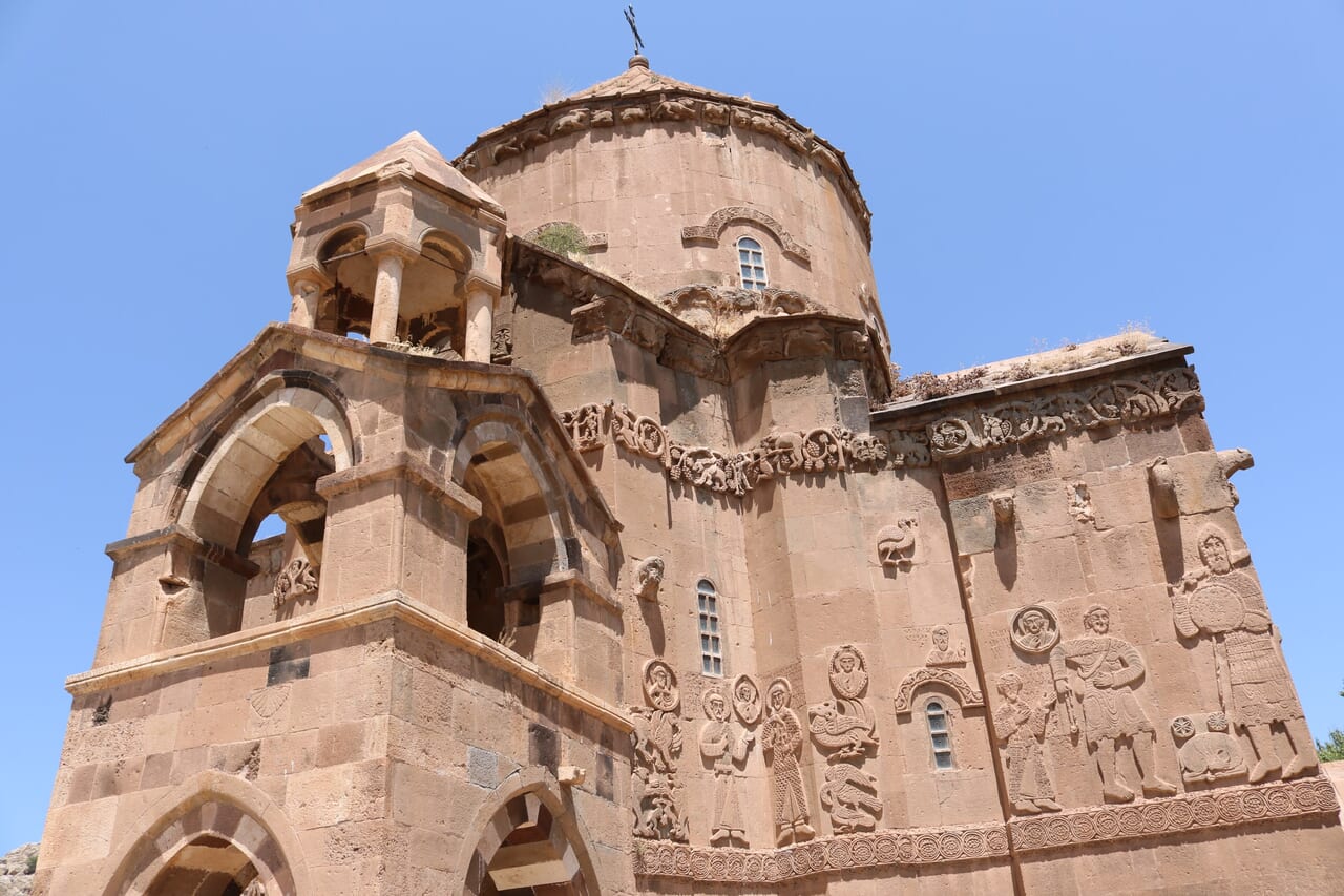 アクダマル島のアルメニア教会