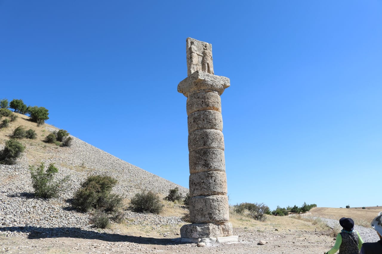 カラクシュに残る石柱
