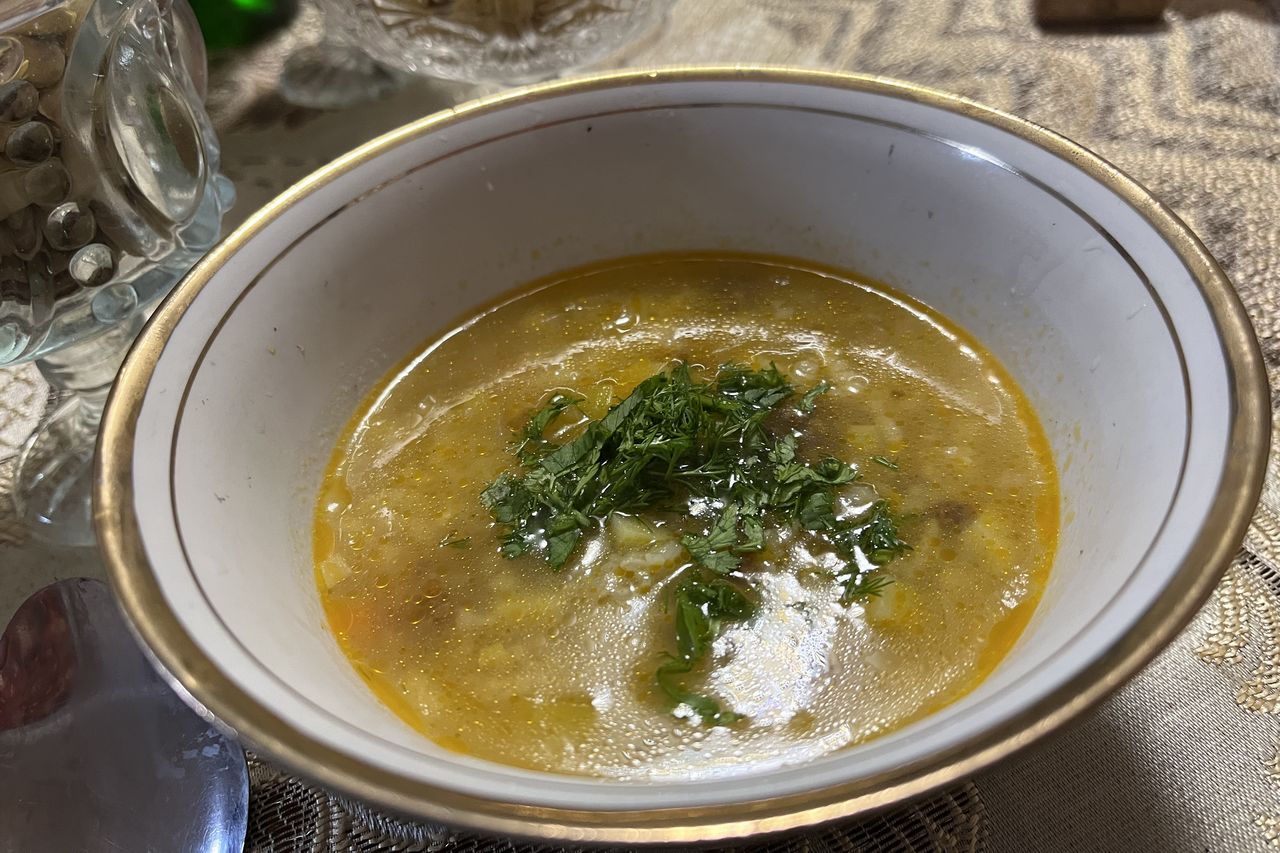 サマルカンドの民家でいただいた料理（スープ）