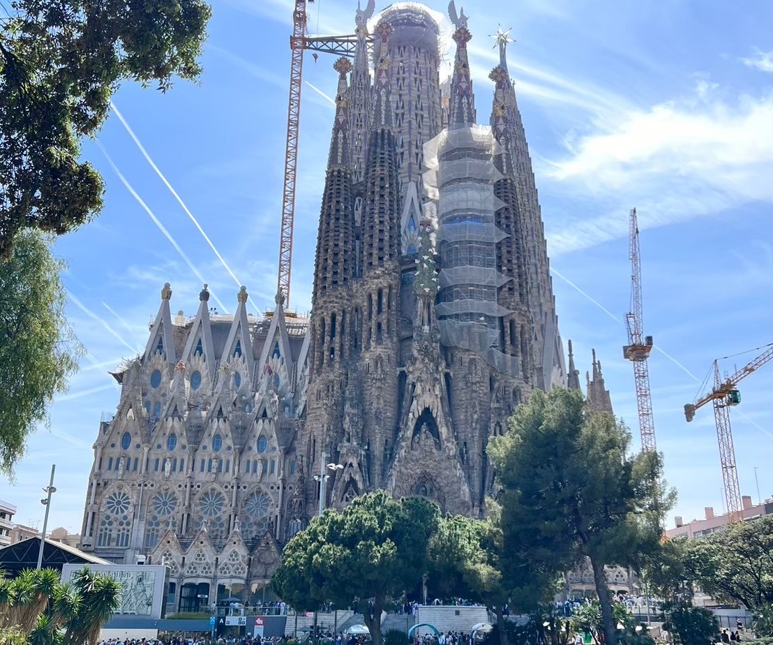 サグラダ・ファミリア ガウディとの対話 サグラダ・ファミリア ガウディとの対話(外尾悦郎/宮崎真紀訳) / 古本