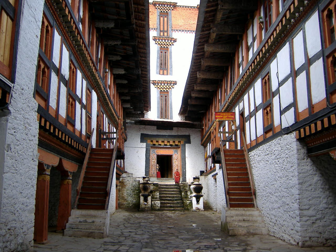 ブムタン谷の行政の中心ジャカール・ゾン