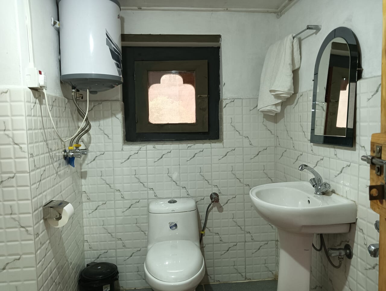トイレとシャワー