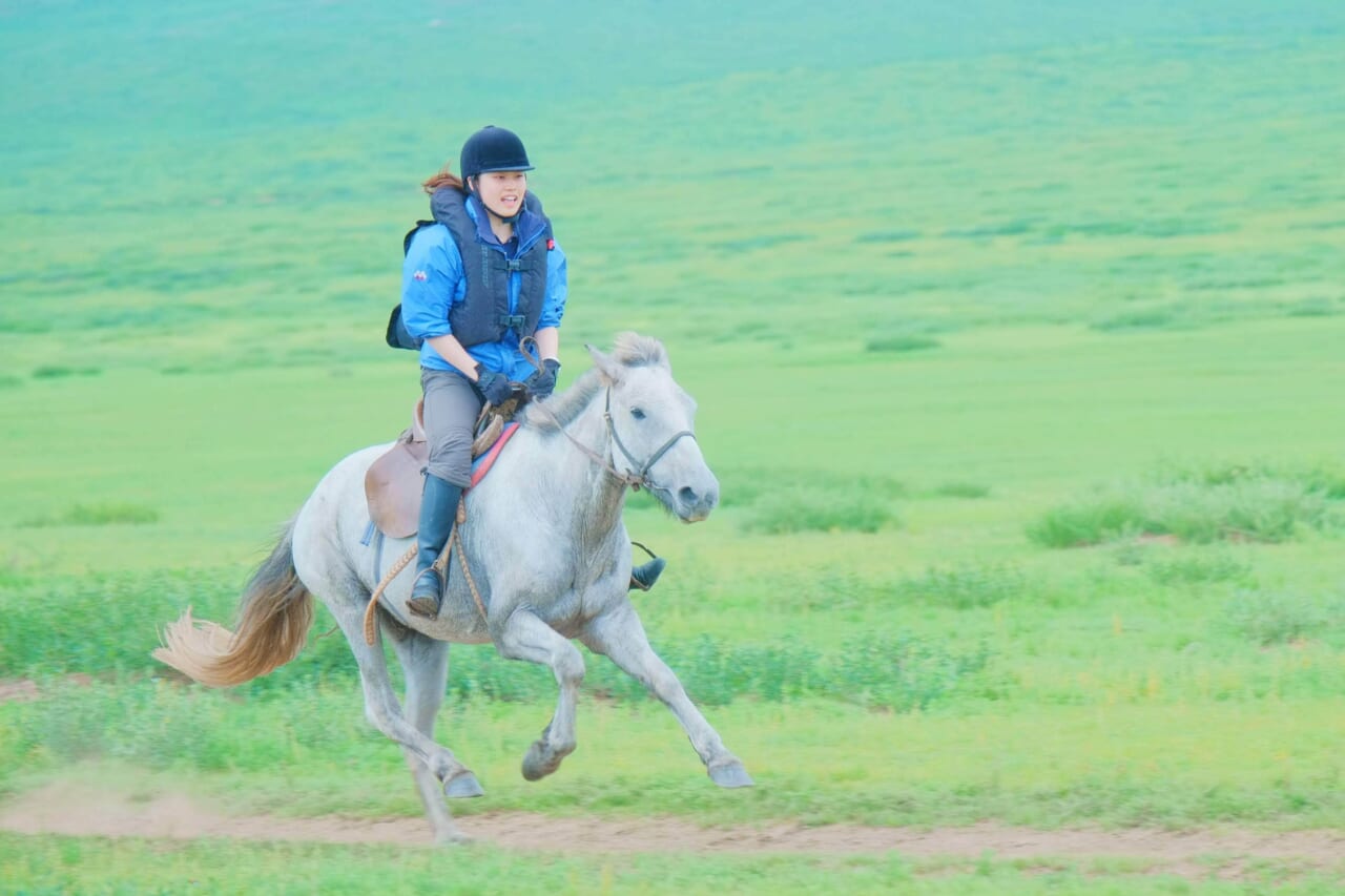 ウンドゥルシレットの大草原の風になる！