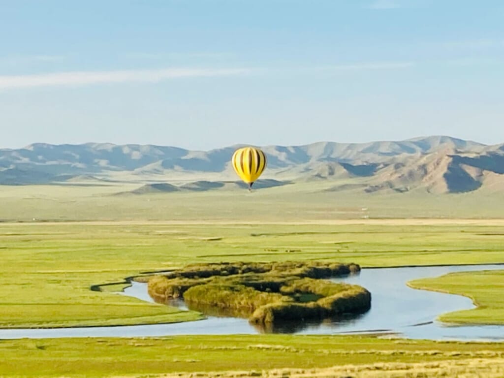 大空からでなければ見れない景色に出会えます