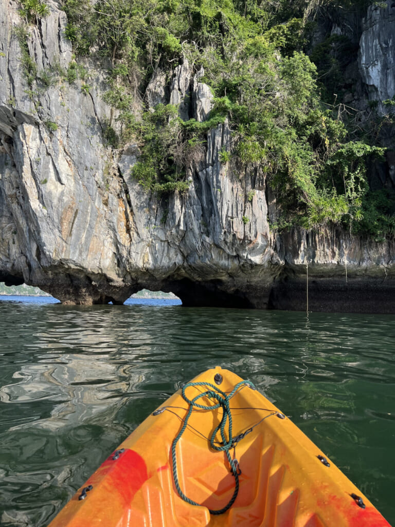 0名限定　秘境ランハー湾を巡る、贅を尽くした隠れ家クルーズの旅6日間