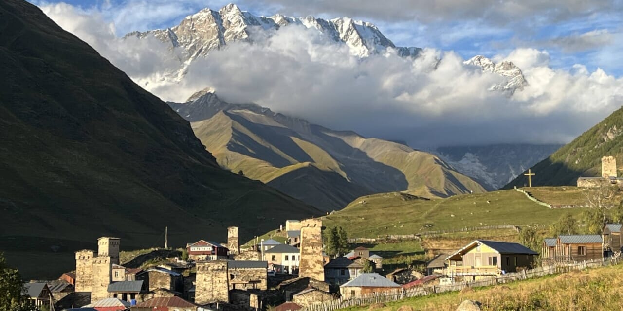 【風の便り】添乗員目線でおすすめ！コーカサス3カ国16日間の旅｜シルクロードなど担当の大阪支店スタッフ