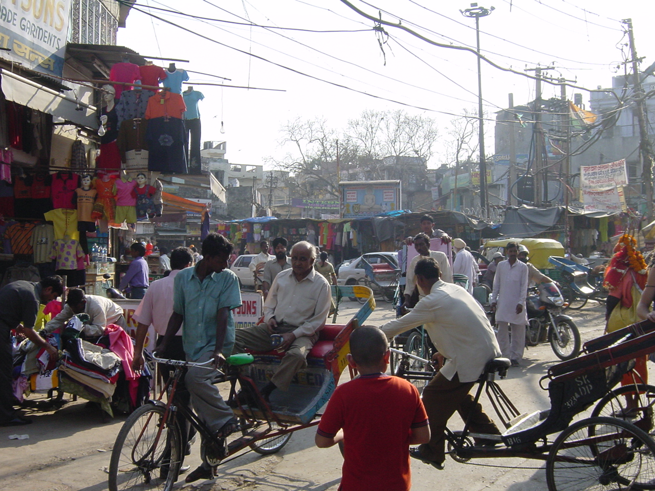 インドの街　デリー