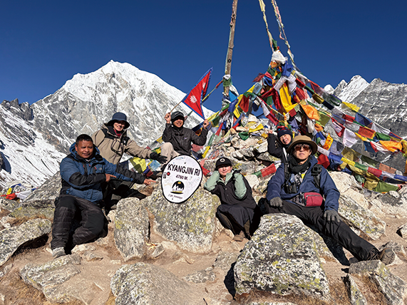 【風の便り】年末年始のランタントレッキング:好天のヒマラヤ絶景と復興が進むランタン地域のいま