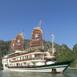 【風の便り】全10室オールスイートのラグジュアリー船で巡る！大人の隠れ家クルーズとウェルネスの旅